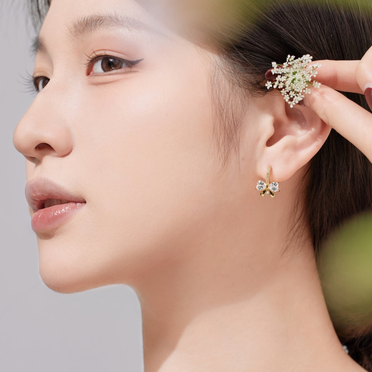 [Rosla]Exquisite Earrings With Heart-Shaped Bow Design