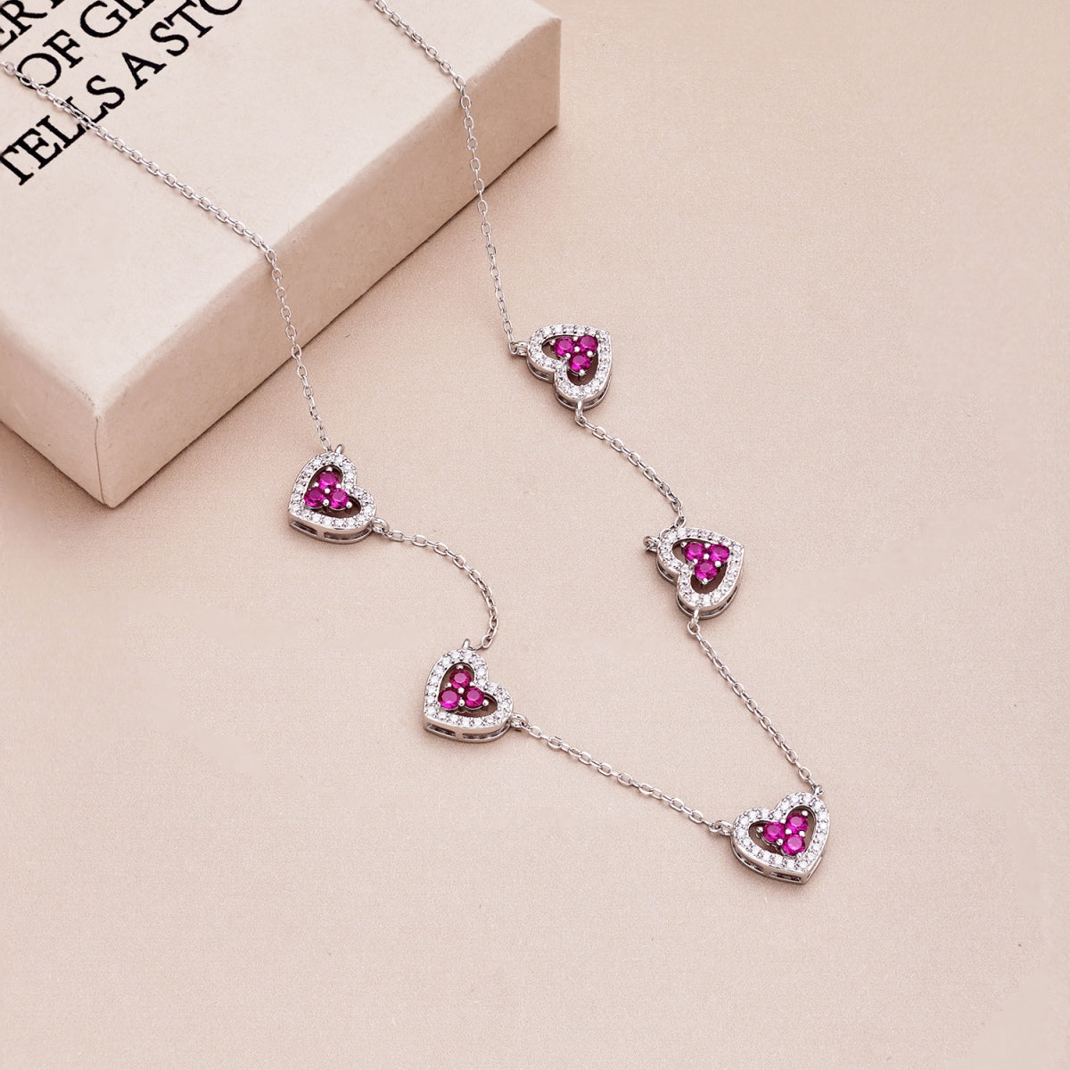 [Rosla]Sparkling Five Heart Necklace