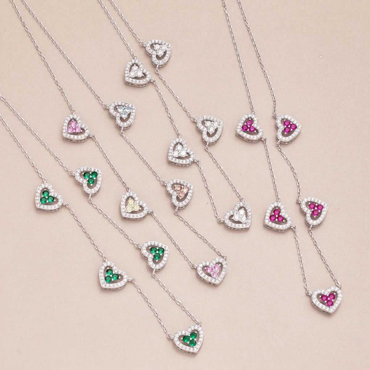 [Rosla]Sparkling Five Heart Necklace