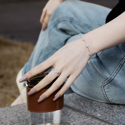 [Rosla]Four-Leaf Clover Hollow Butterfly Bracelet