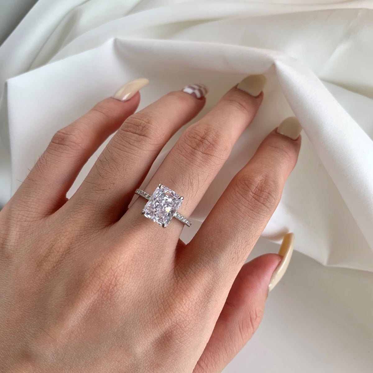 [Rosla]4.0 Carat Luxurious Engagement Ring