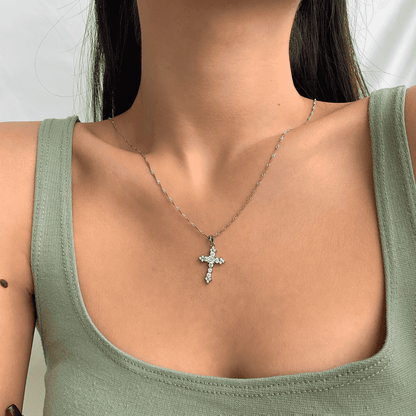[Rosla]Delicate Cross Shape Necklace