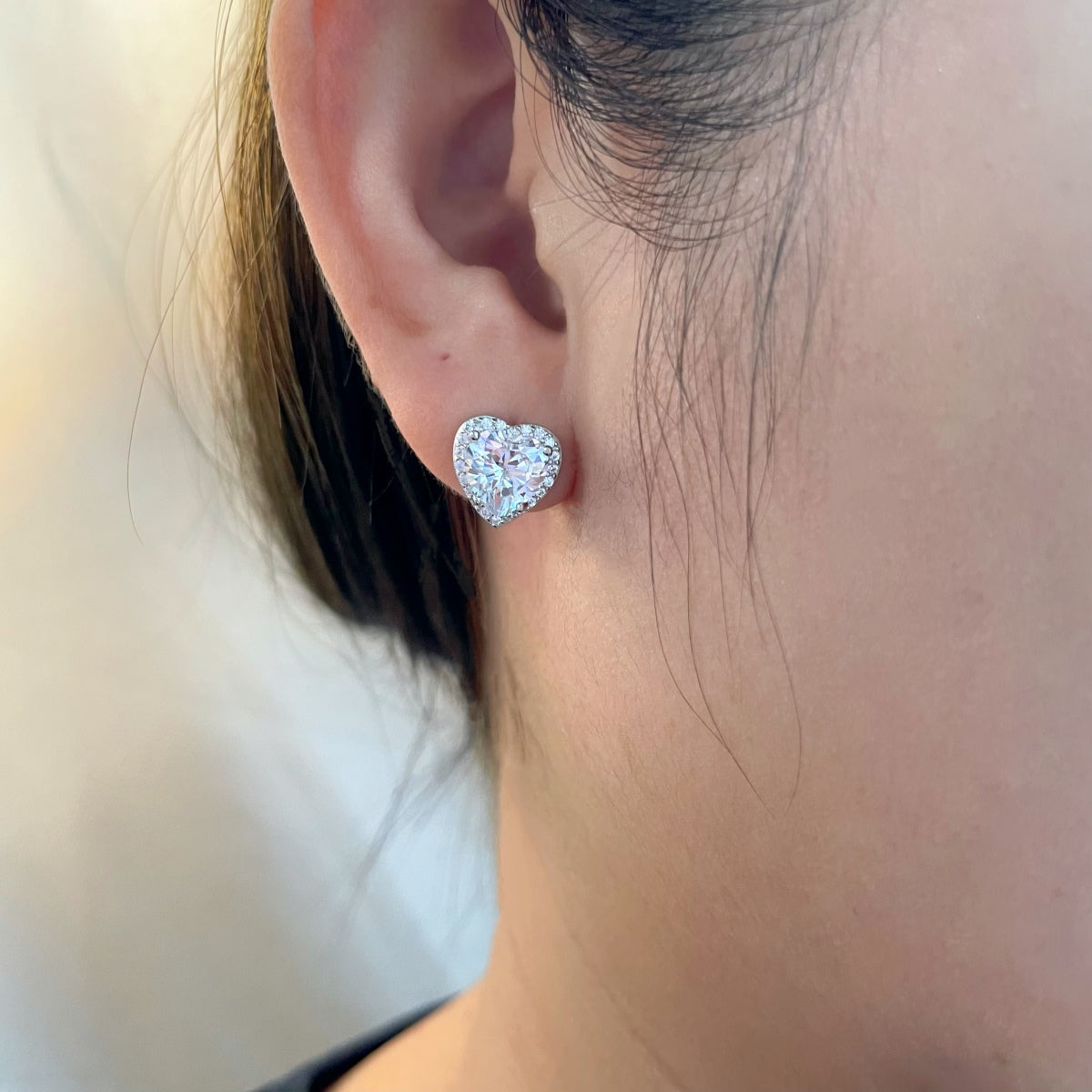 [Rosla]Sparkling Heart Shape Lover Earrings