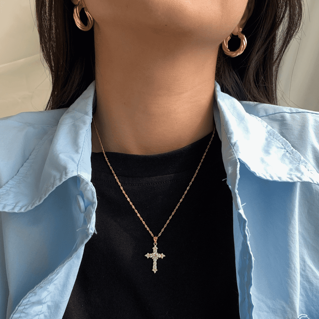 [Rosla]Delicate Cross Shape Necklace