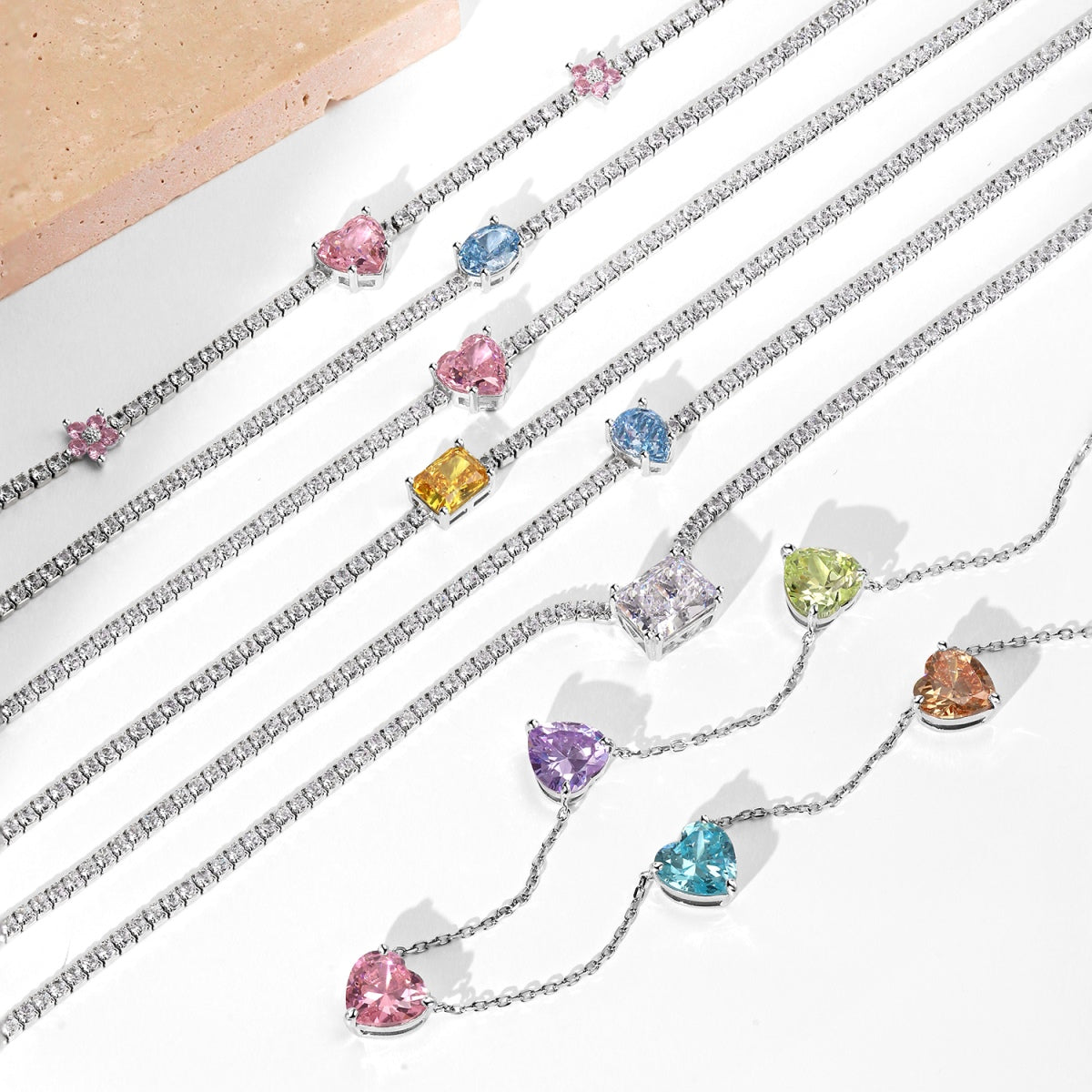 [Rosla]Dazzling Pink Heart Flower Necklace