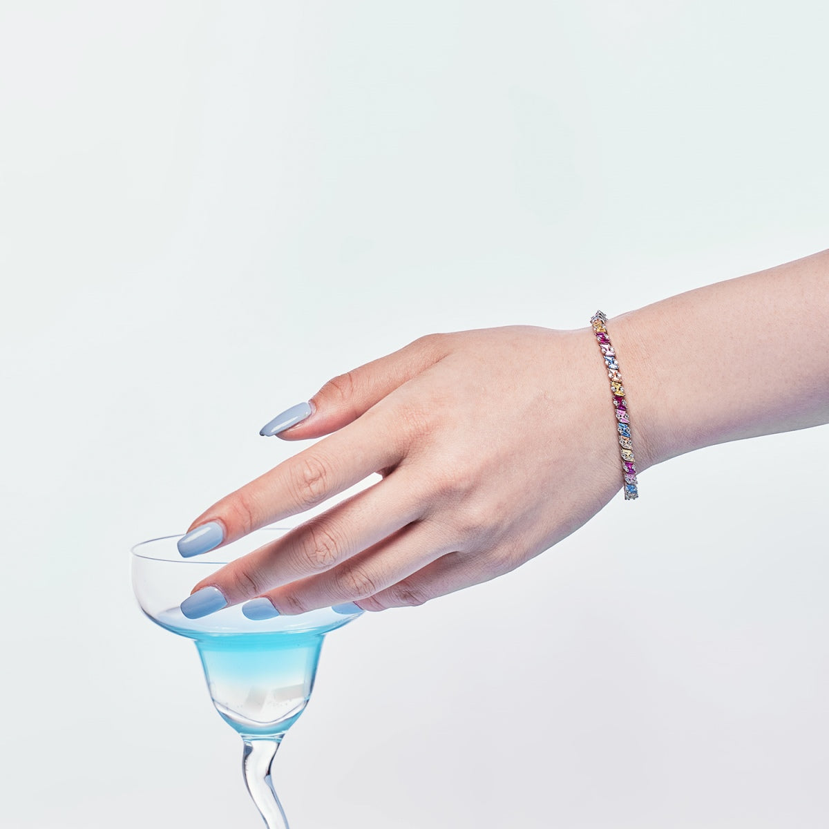 [Rosla]Ornate Sparkling Multi Cut Party Bracelet