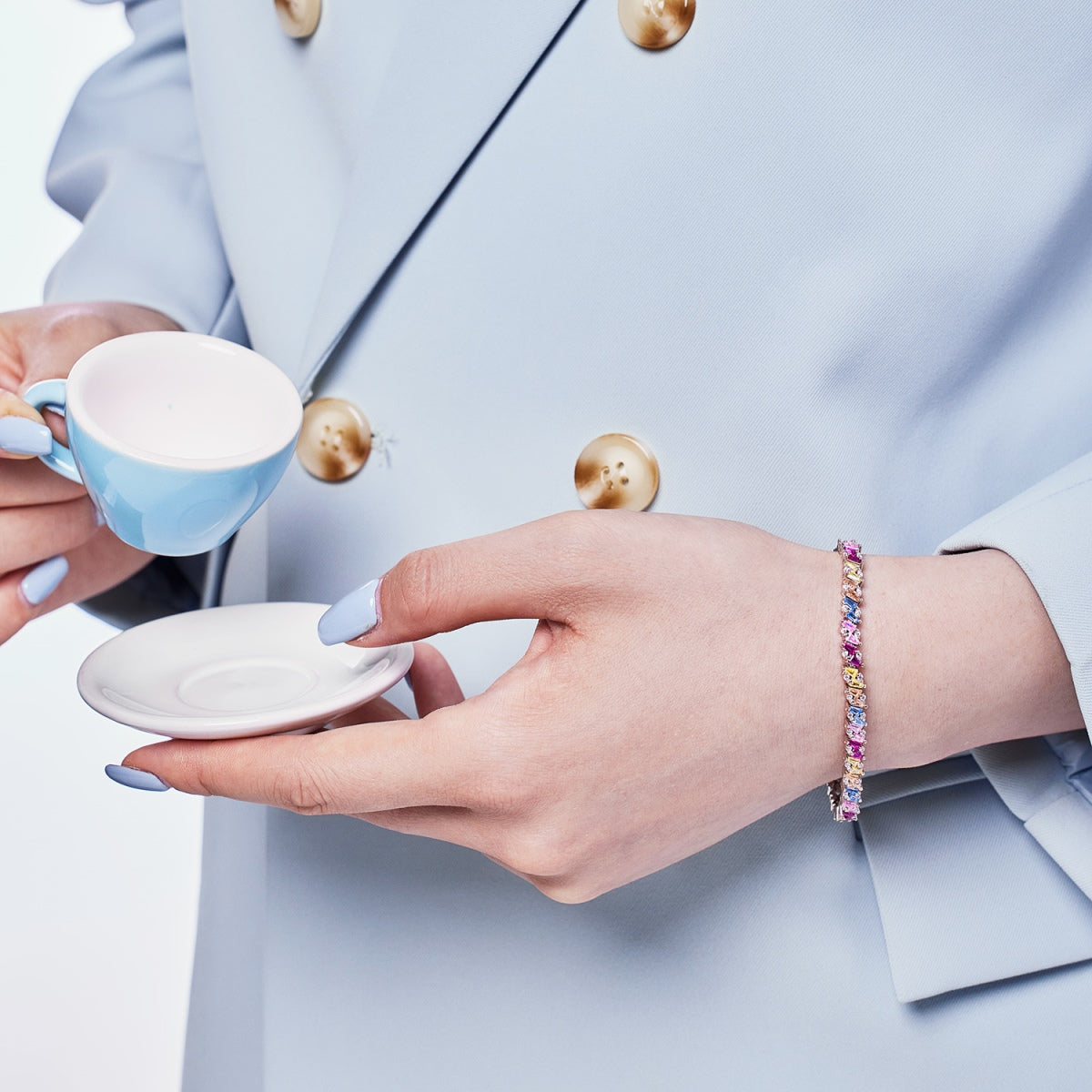 [Rosla]Ornate Sparkling Multi Cut Party Bracelet