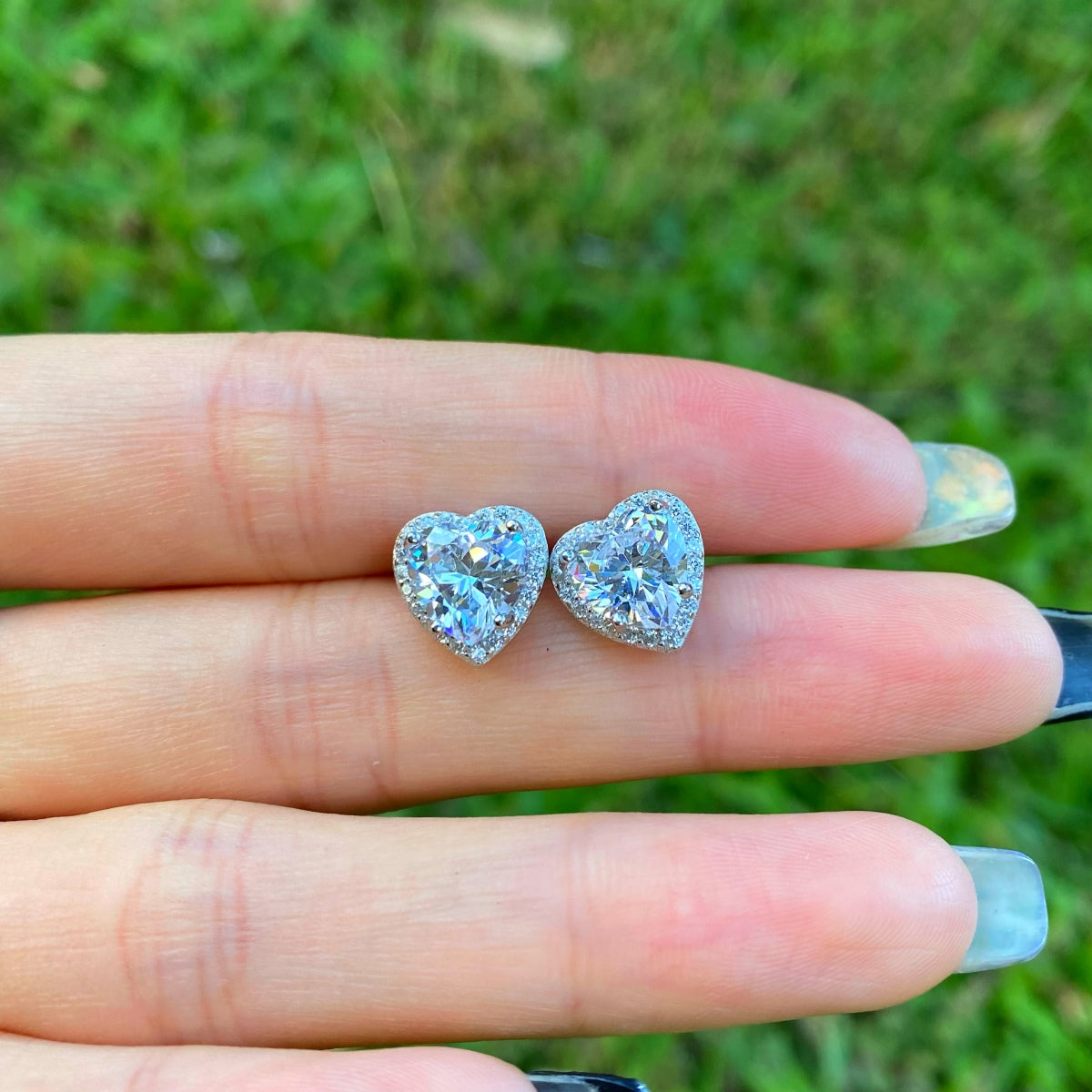 [Rosla]Sparkling Heart Shape Lover Earrings