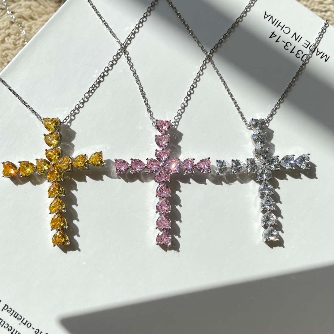 [Rosla]Radiant Cross Shape Necklace