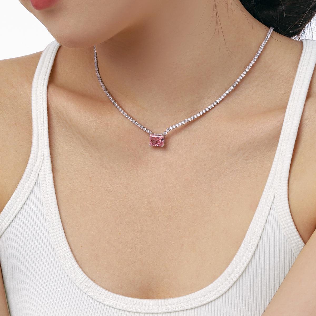 [Rosla]4.0 Carat Elegant Radiant Cut Necklace