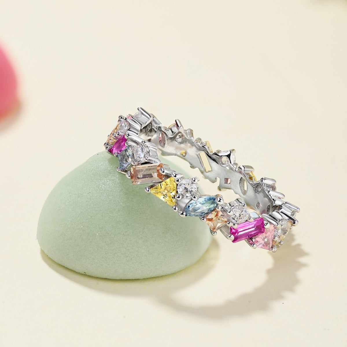 [Rosla]Dazzling Polychromatic Multi cut Daily Ring