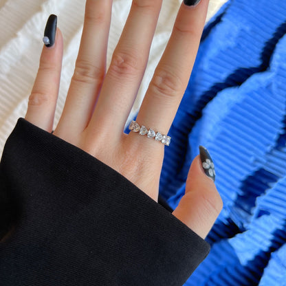 [Rosla]0.25 Carat Radiant Romance Heart Cut Lover Ring