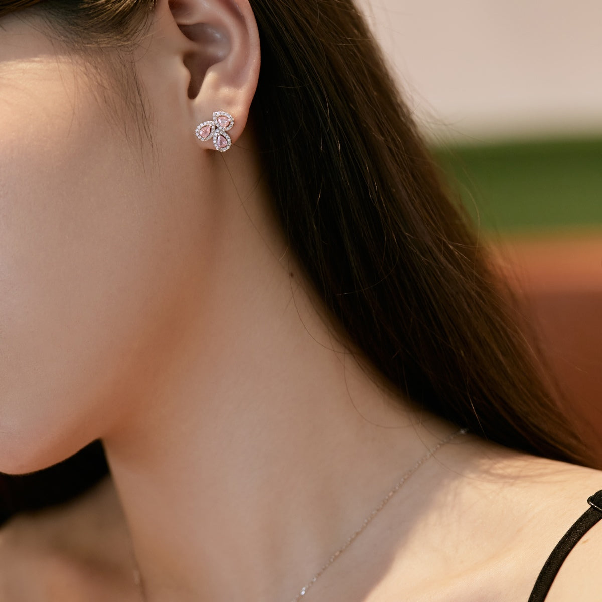 [Rosla]Ornate Flower Shape Pear Cut Lover Earrings