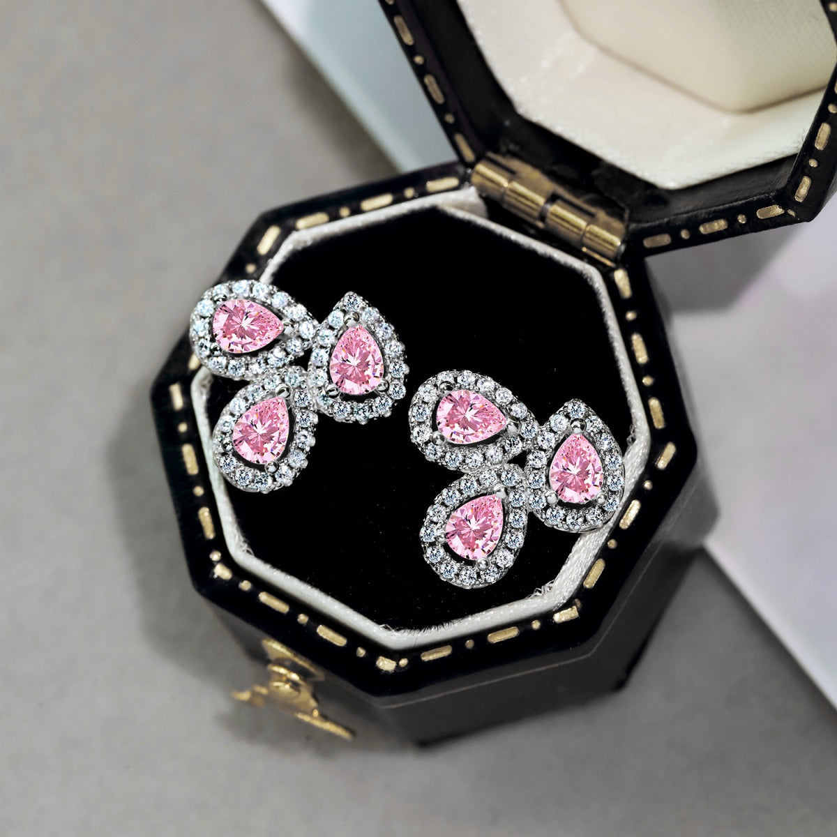 [Rosla]Ornate Flower Shape Pear Cut Lover Earrings