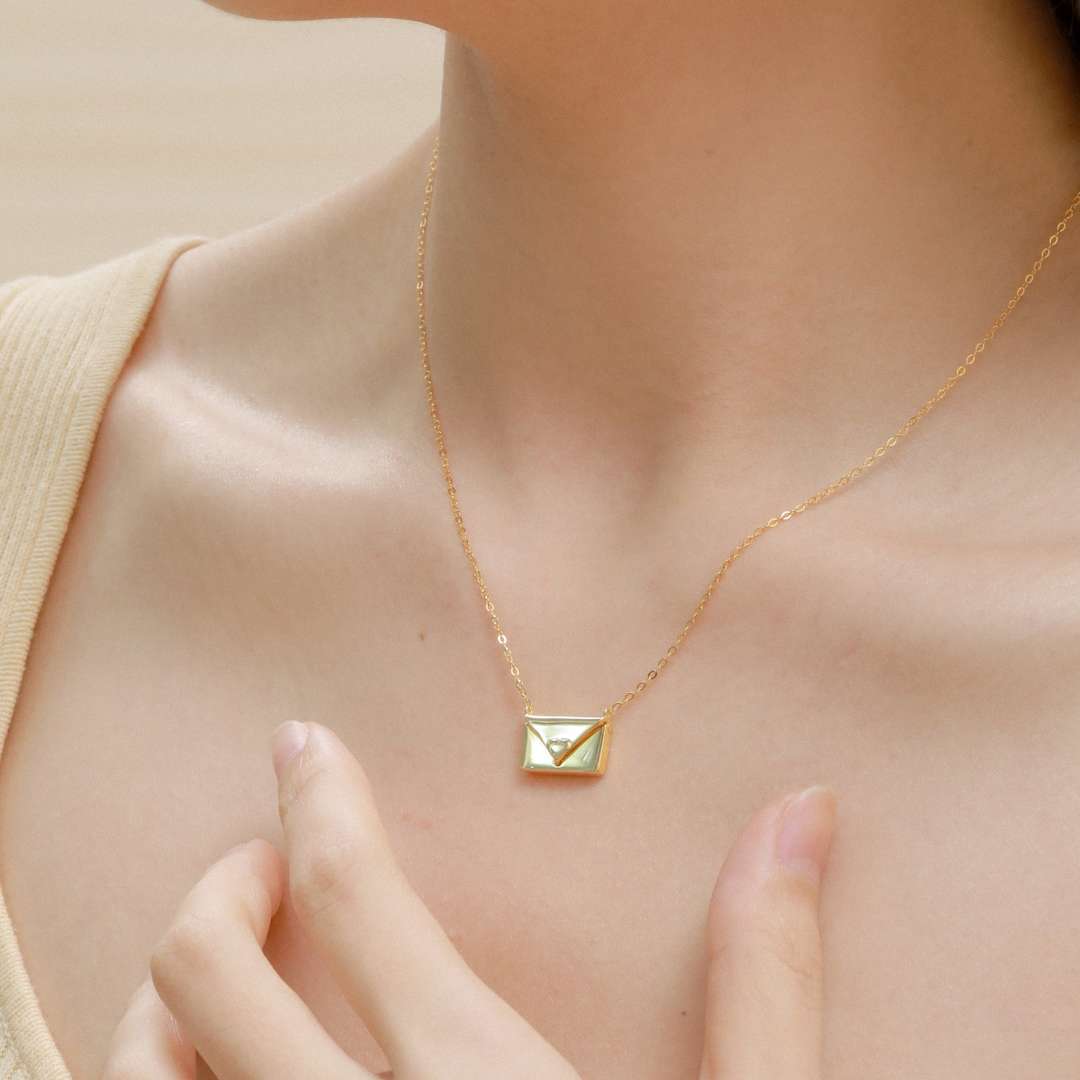 [Rosla]Envelope Heart Shape Mother's Day Necklace