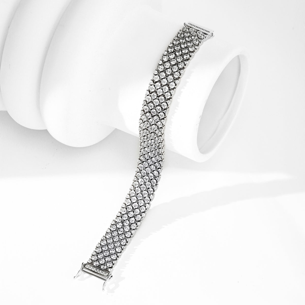 [Rosla]Ornate Elegant Round Cut Party Bracelet