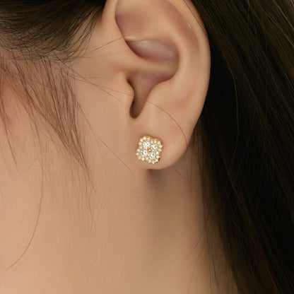 [Rosla]Four-Leaf Clover Flower Shaped Earrings