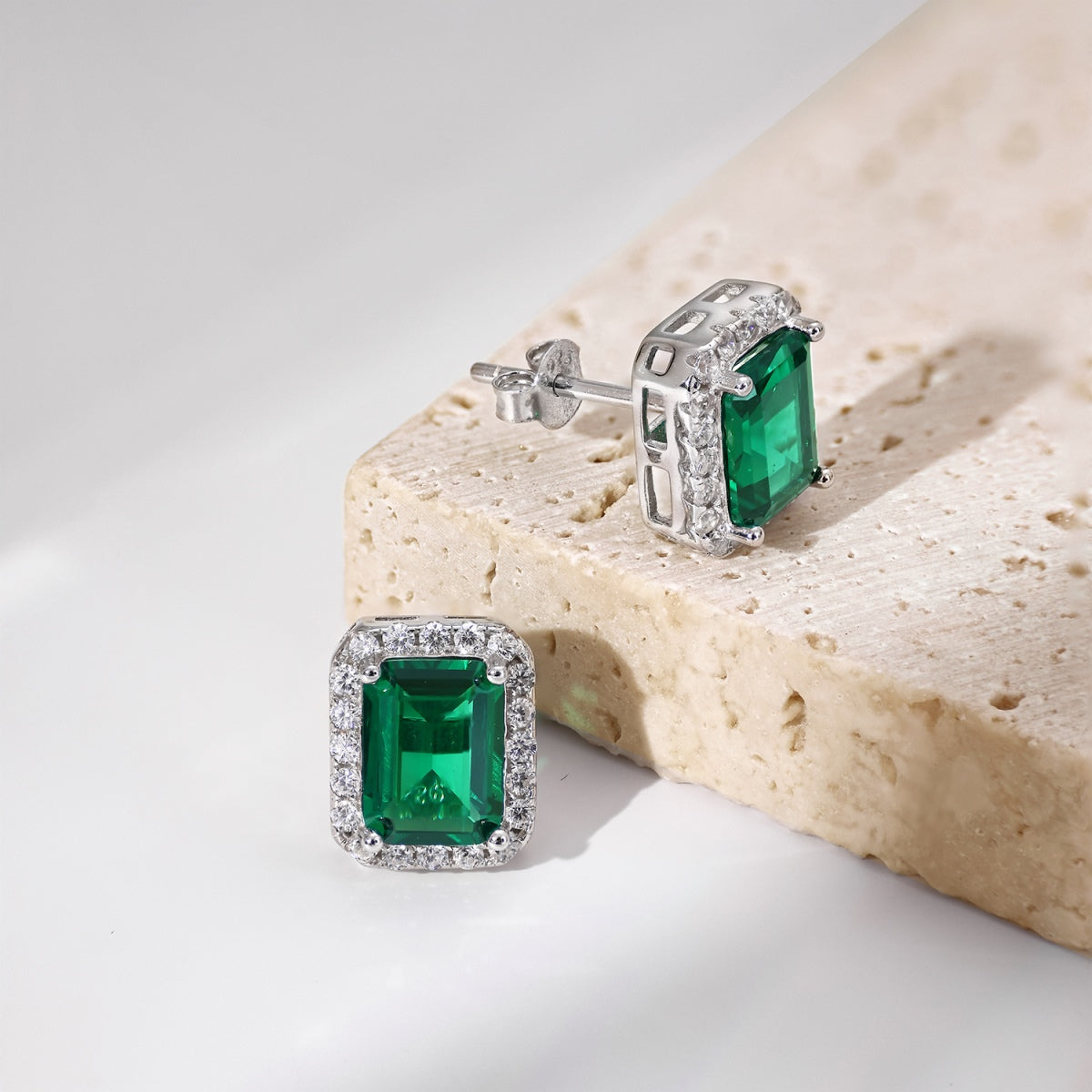 [Rosla]Luxurious Dainty Emerald Cut Banquet Earrings