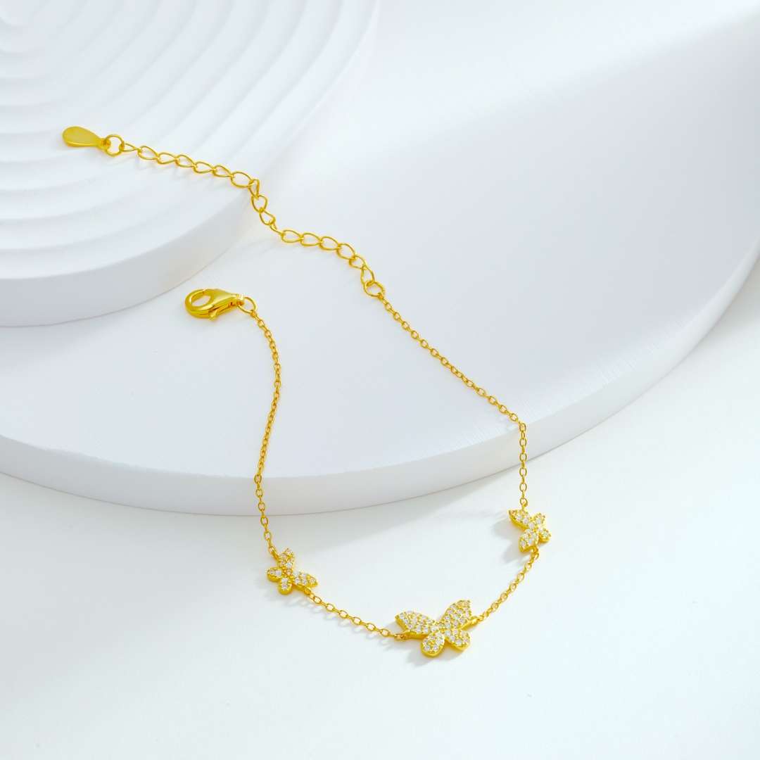 [Rosla]Delicate Butterfly Pendant Bracelet