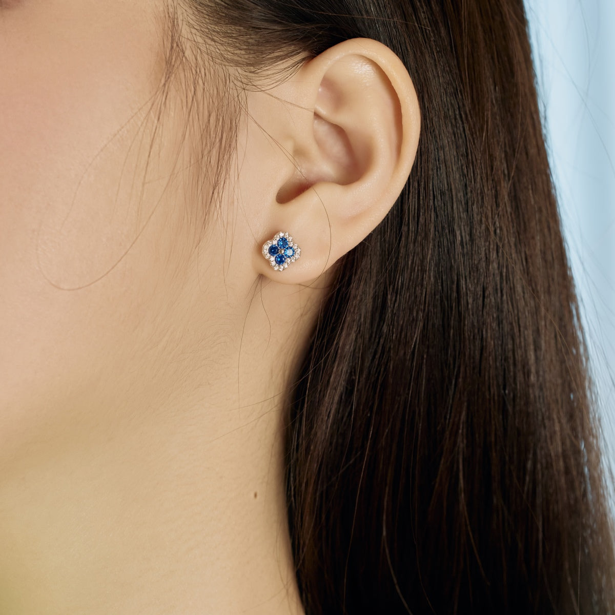 [Rosla]Four-Leaf Clover Flower Shaped Earrings