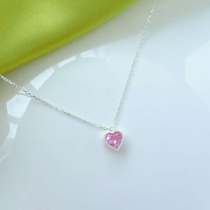 [Rosla]Ornate Heart Shape Necklace