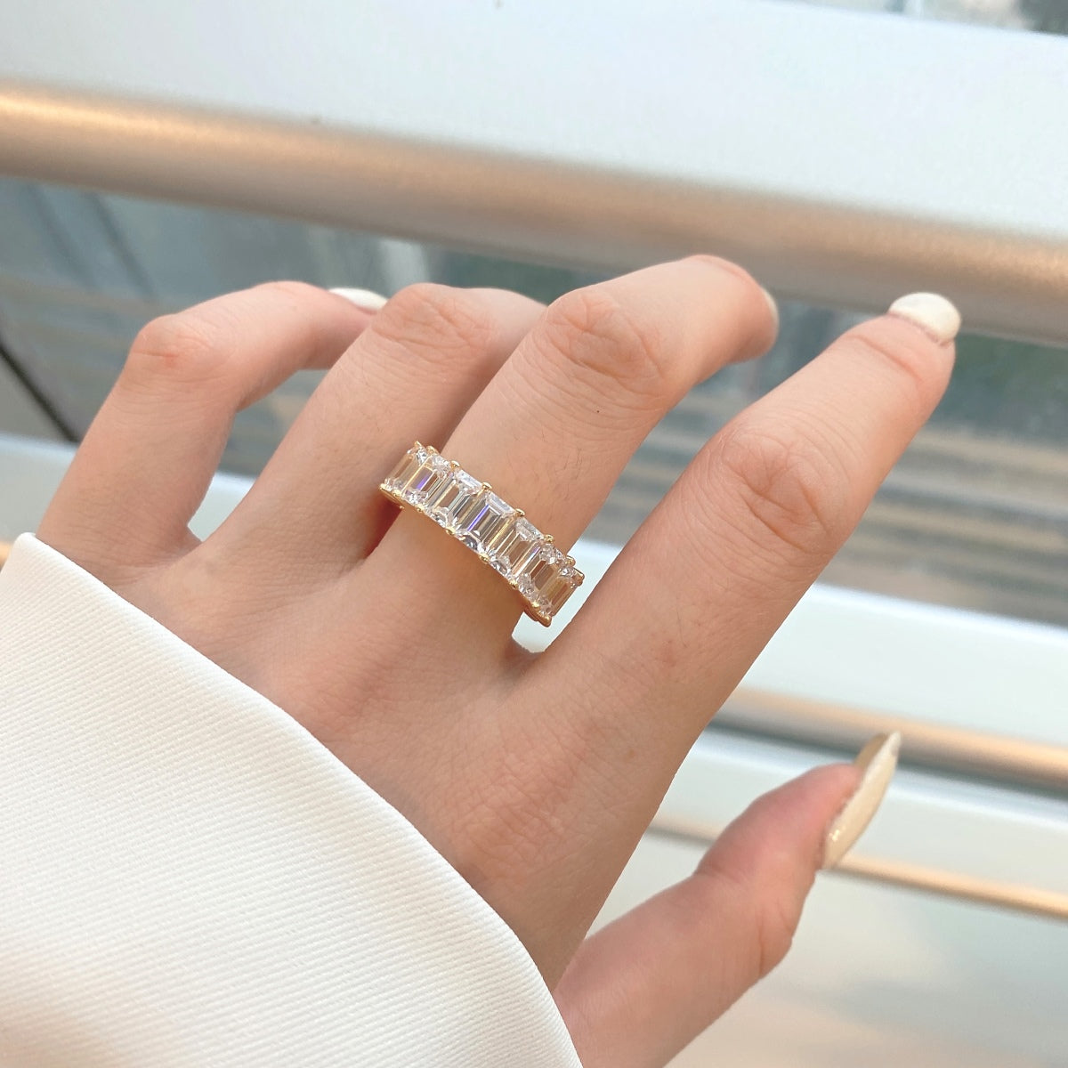 [Rosla]0.75 Carat Elegant Emerald Cut Tennis Ring