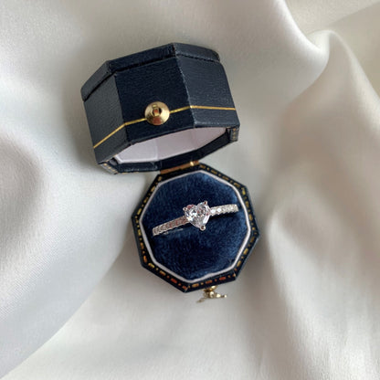 [Rosla]0.5 Carat CaratEternity Charming Heart Shape Lover Ring