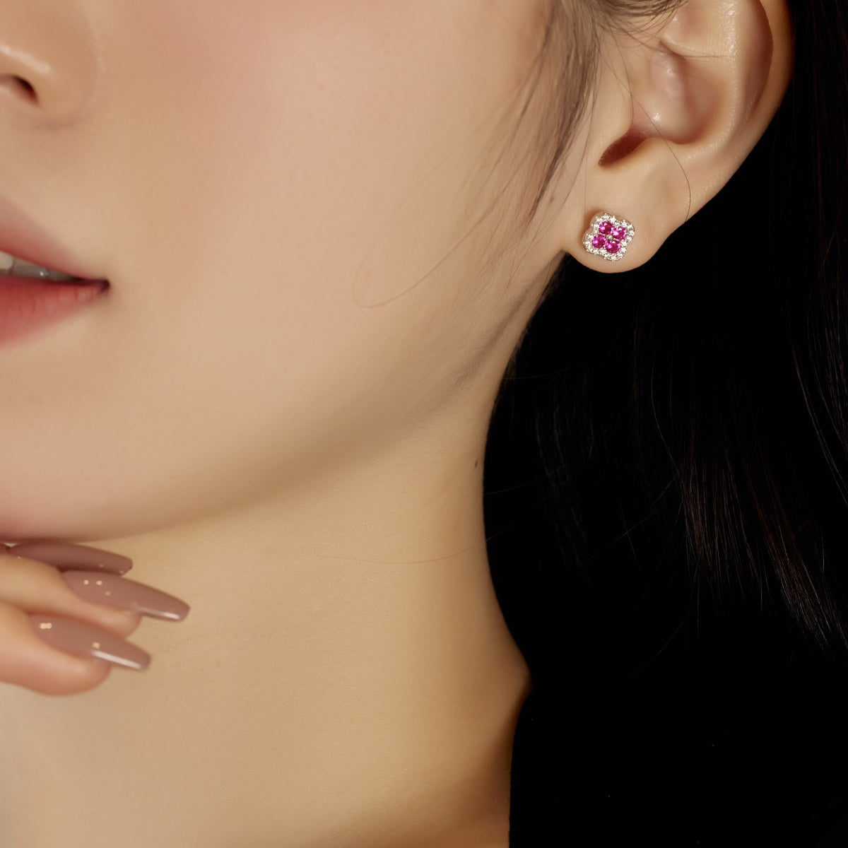 [Rosla]Four-Leaf Clover Flower Shaped Earrings