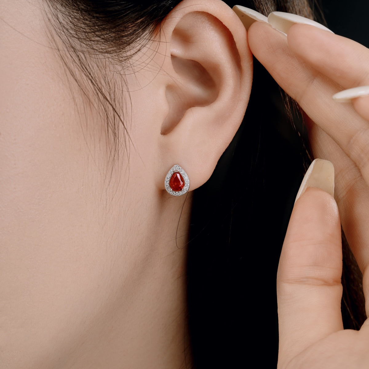 [Rosla]Luxurious Water Drop Shape Earrings