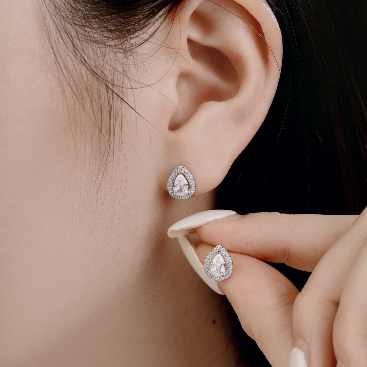 [Rosla]Luxurious Water Drop Shape Earrings