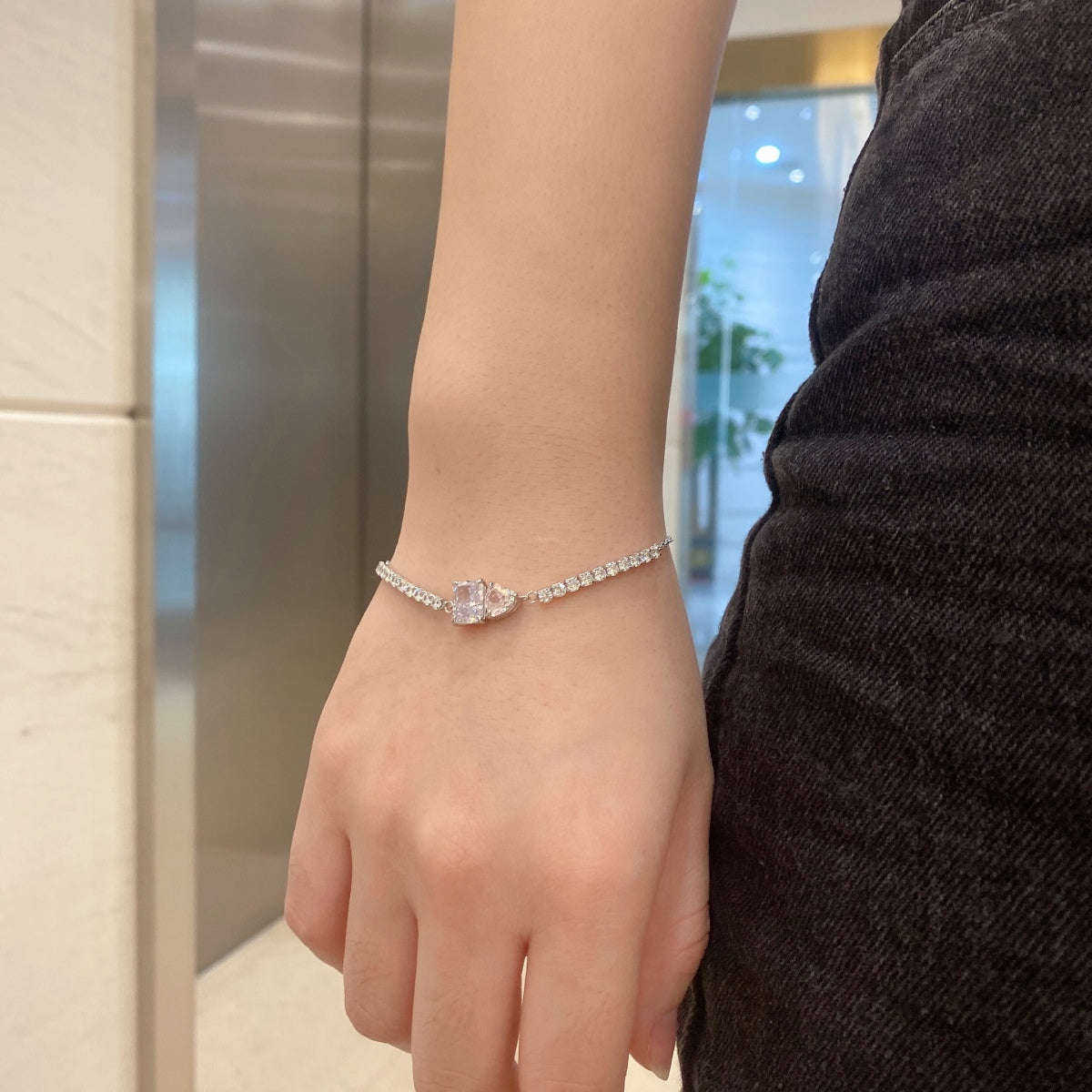 [Rosla]Dazzling Unique Multi Shape Lover Bracelet