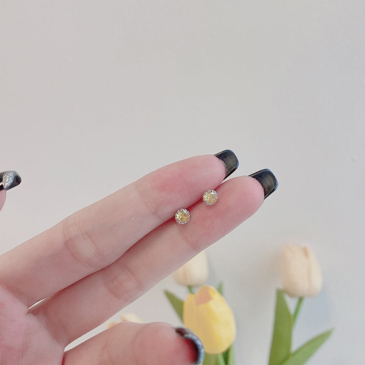 [Rosla]Sparkling Colorful Round Shape Earrings