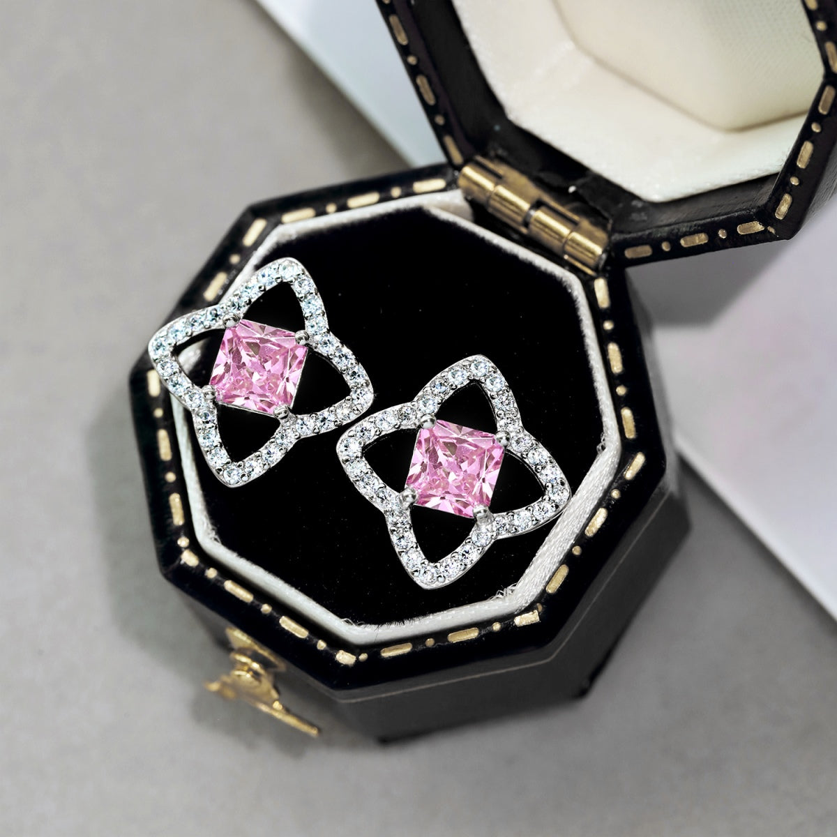 [Rosla]Elegant Star Shape Princess Cut Daily Earrings