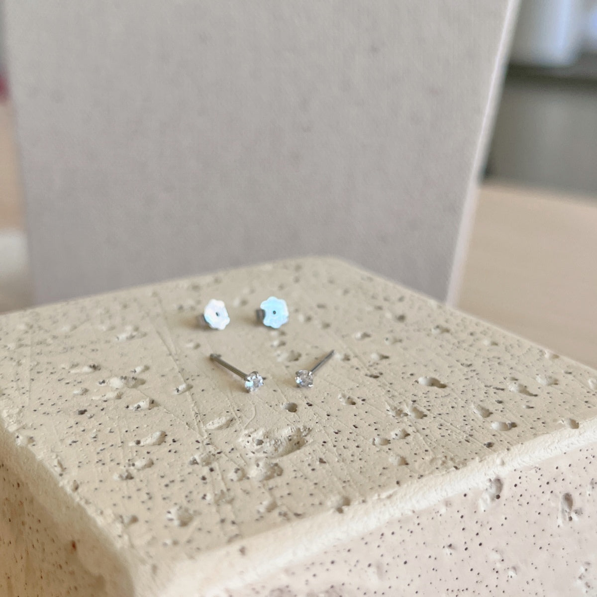 [Rosla]Delicate Solitaire Earrings