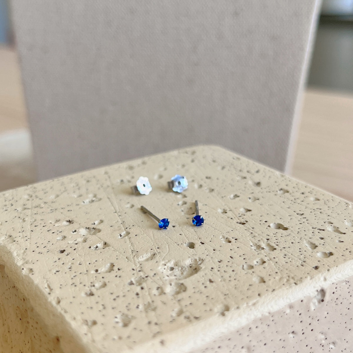 [Rosla]Delicate Solitaire Earrings