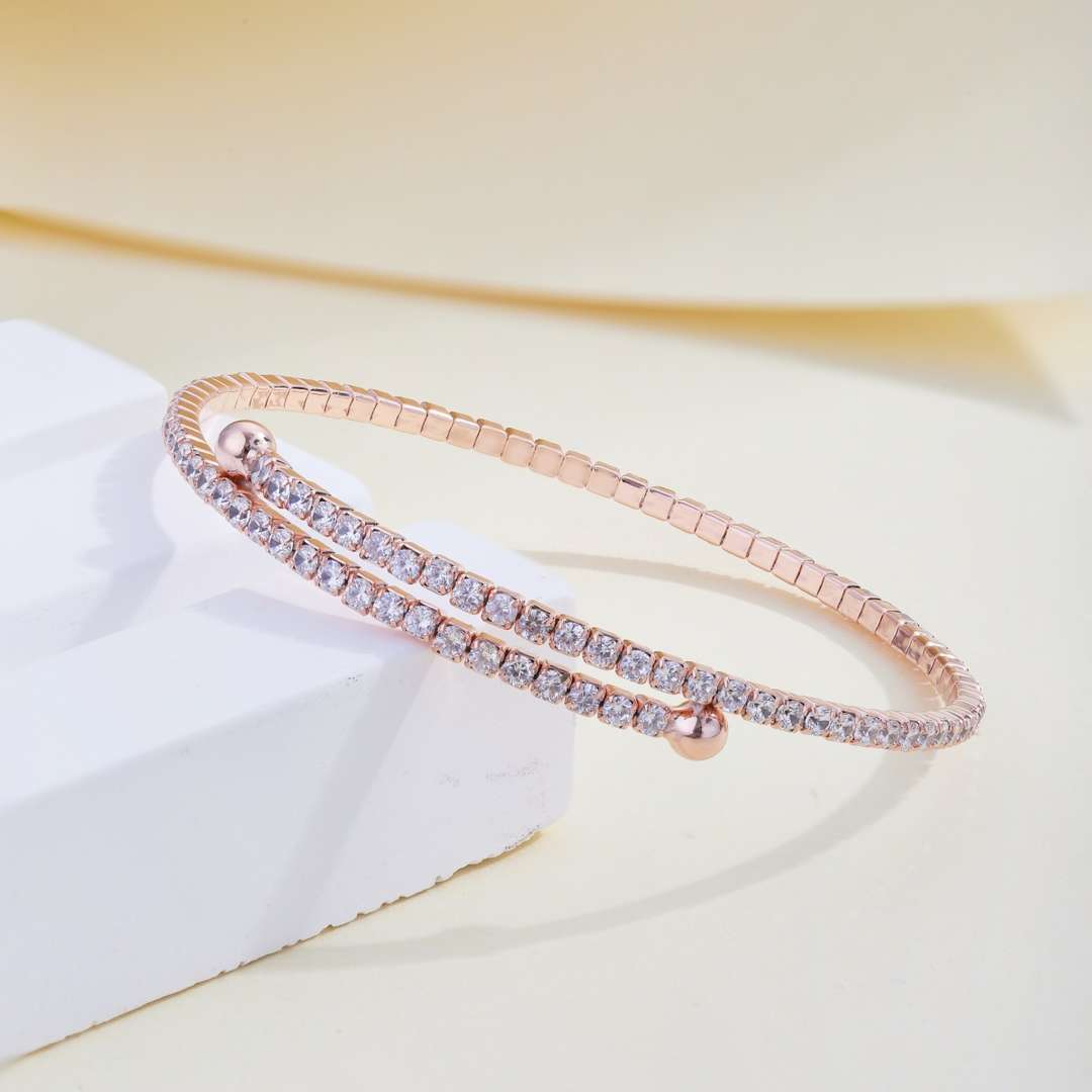 [Rosla]Row of Diamonds Round Fashion Bracelet