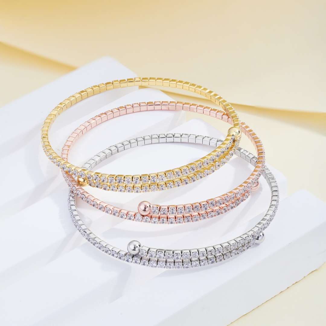 [Rosla]Row of Diamonds Round Fashion Bracelet