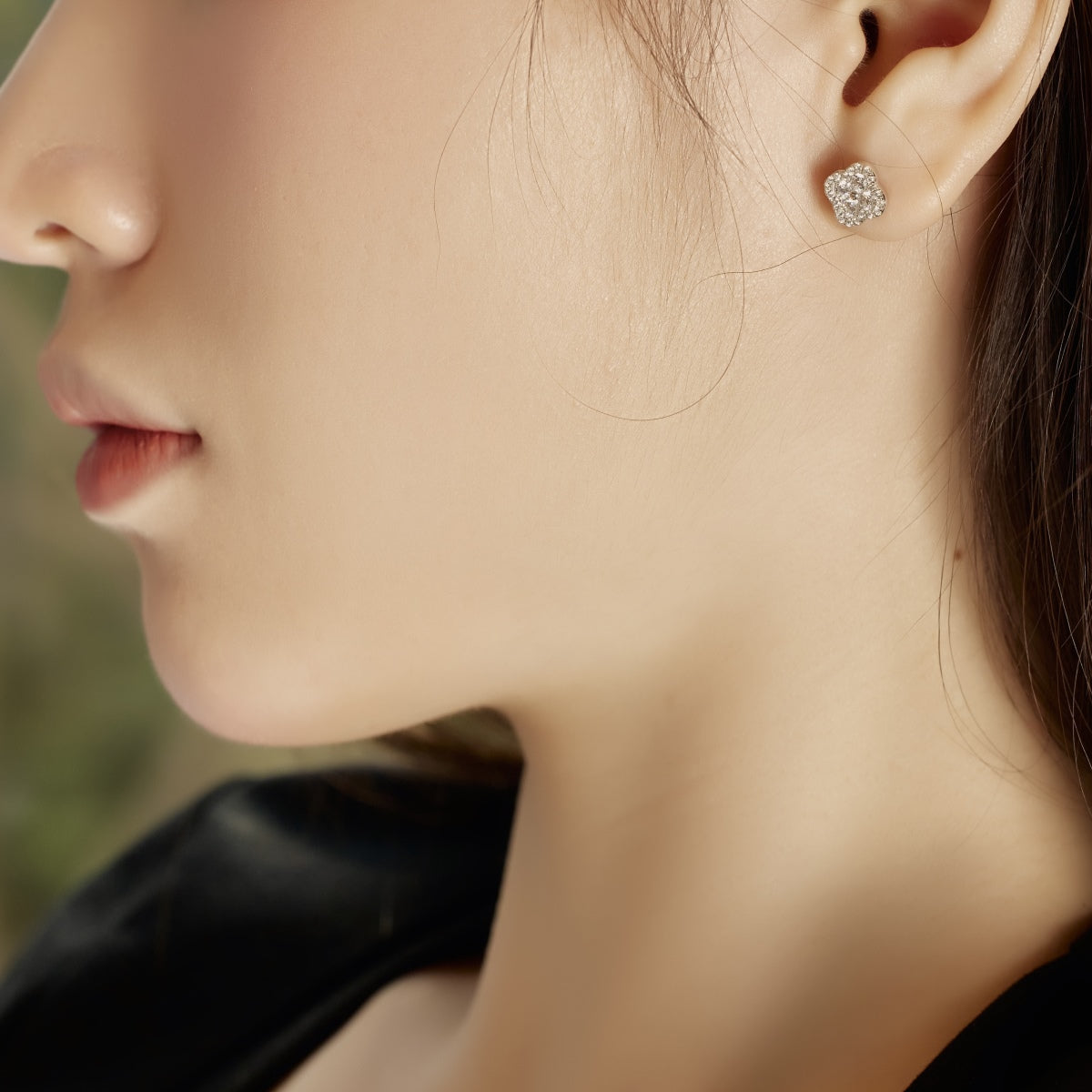 [Rosla]Four-Leaf Clover Flower Shaped Earrings