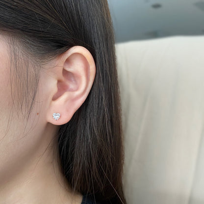 [Rosla]Sparkling Heart Shaped Simple Earrings