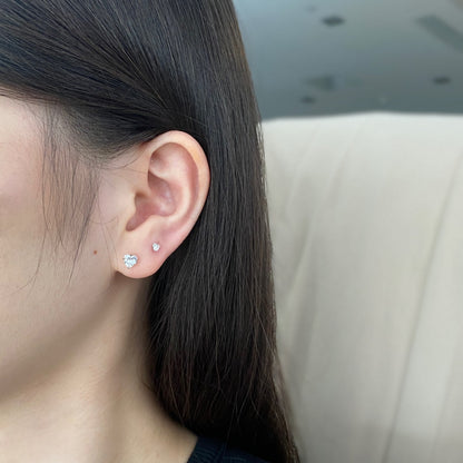 [Rosla]Sparkling Heart Shaped Simple Earrings