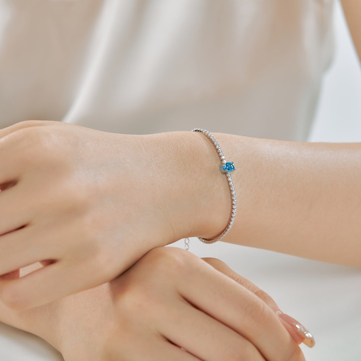 [Rosla]0.75 Carat Exquisite Oval Cut Daily Bracelet