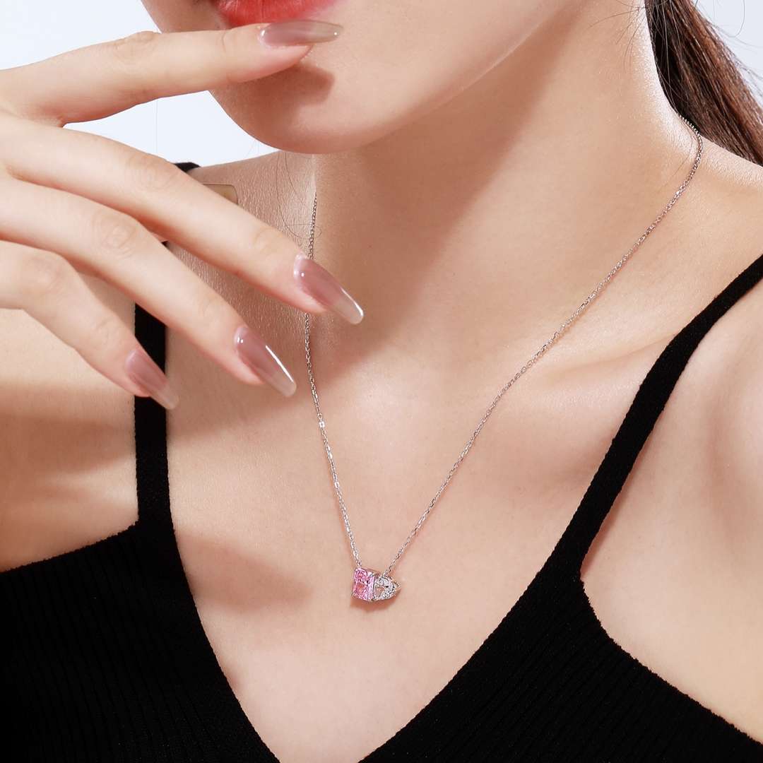 [Rosla]Dazzling Square & Heart Shape Necklace