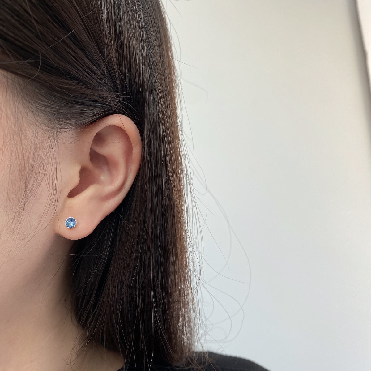 [Rosla]Sparkling Colorful Round Shape Earrings