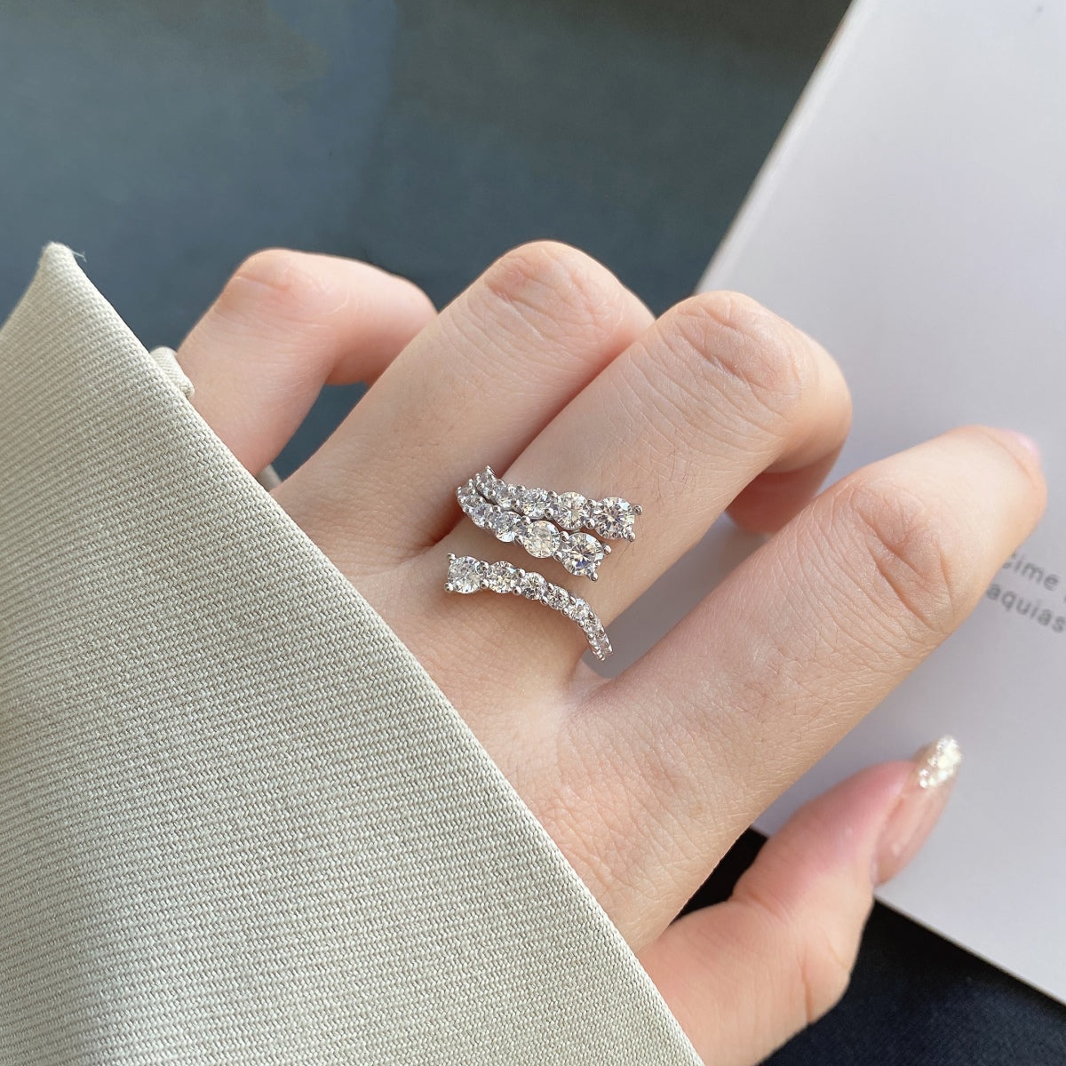 [Rosla]Unique Vivid Snake Shape Daily Ring