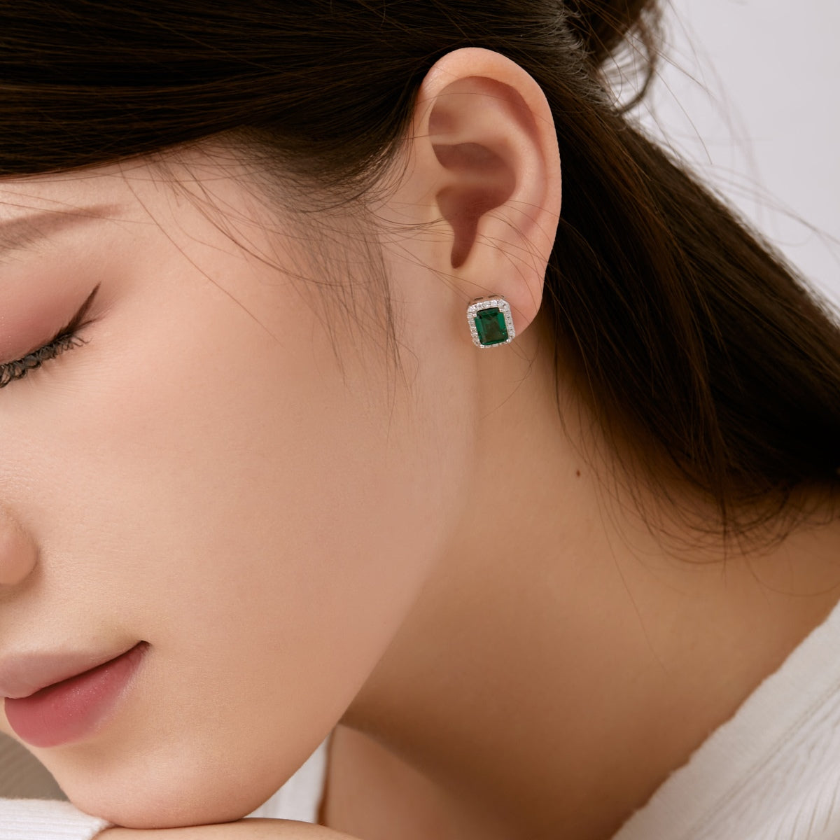 [Rosla]Luxurious Dainty Emerald Cut Banquet Earrings