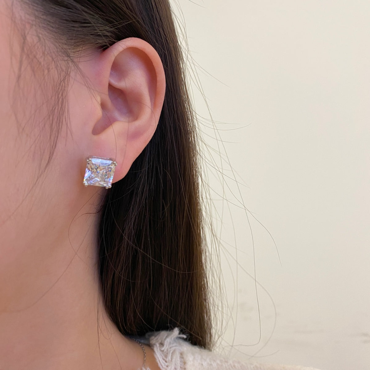 [Rosla]Delicate Square Shape Earrings