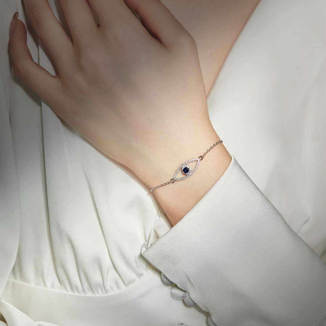 [Rosla]Devil's Eye Hollow Design Bracelet