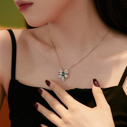[Rosla]Luxurious Flower Shape Emerald Cut Necklace
