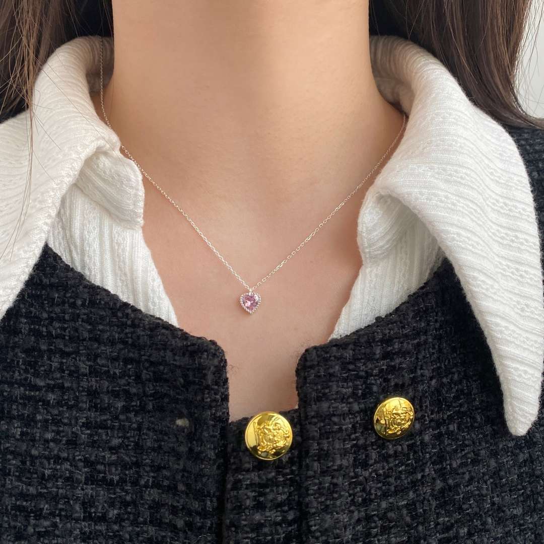 [Rosla]Ornate Heart Shape Necklace