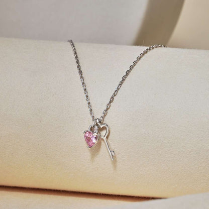 [Rosla]Unique Heart Shape Key Pendent Necklace
